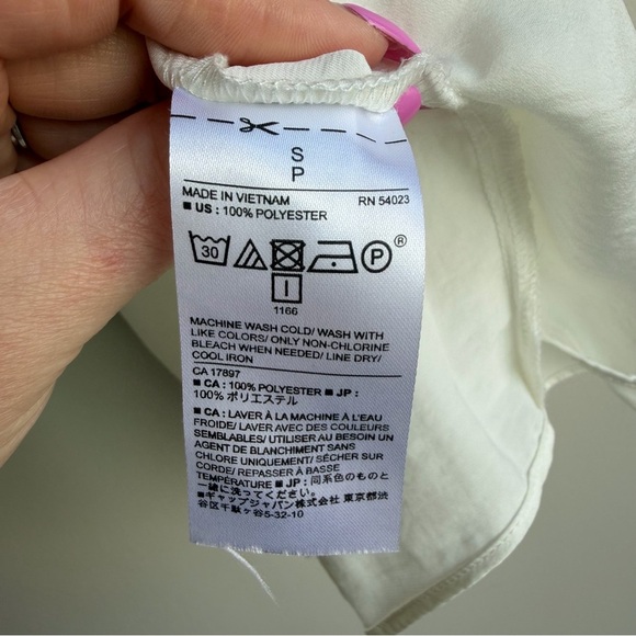 Banana Republic Cream V-Neck Tank Top - Picture 6 of 9